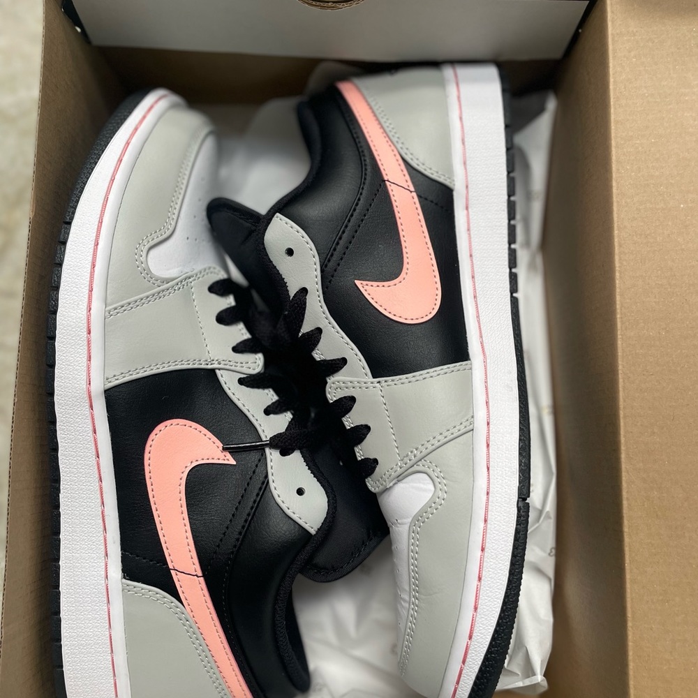 Air Jordan 1 low